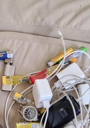火机透明充电器使用方法视频教程？如何正确使用透明充电器？