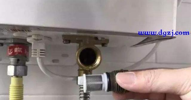 茶下水怎么接热水器管？安装时需要注意什么？