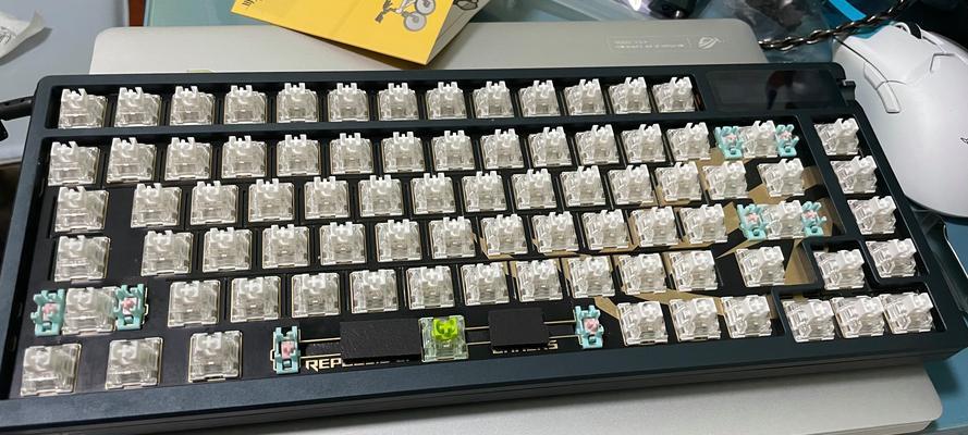 哪种轴体键盘更适合cs游戏？