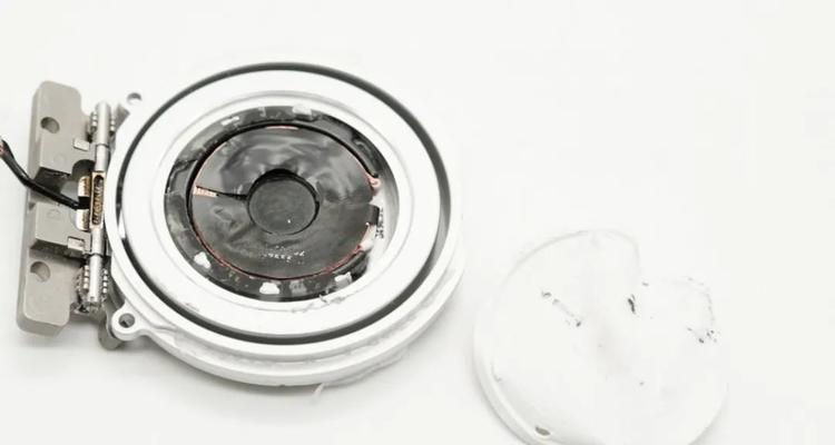 苹果电脑充电器铁片放置方法是什么？铁片的作用是什么？