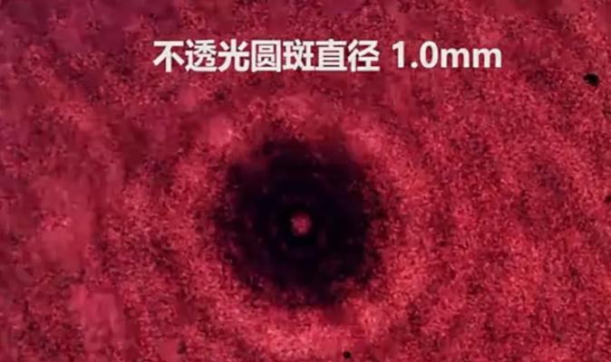 液晶显示器亮斑原因解析（了解液晶显示器亮斑的成因及解决方法）