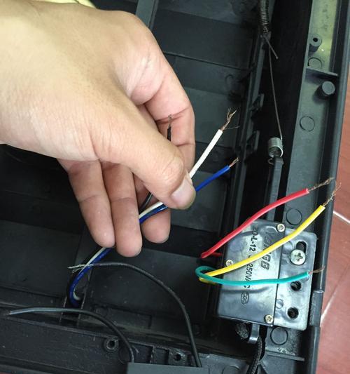 散热器线如何安全拔除？拔除后需要注意什么？