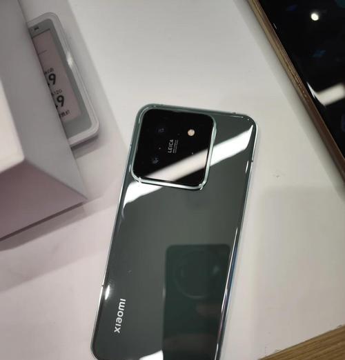 小米14小屏手机使用体验如何？小屏手机操作上有哪些便捷之处？